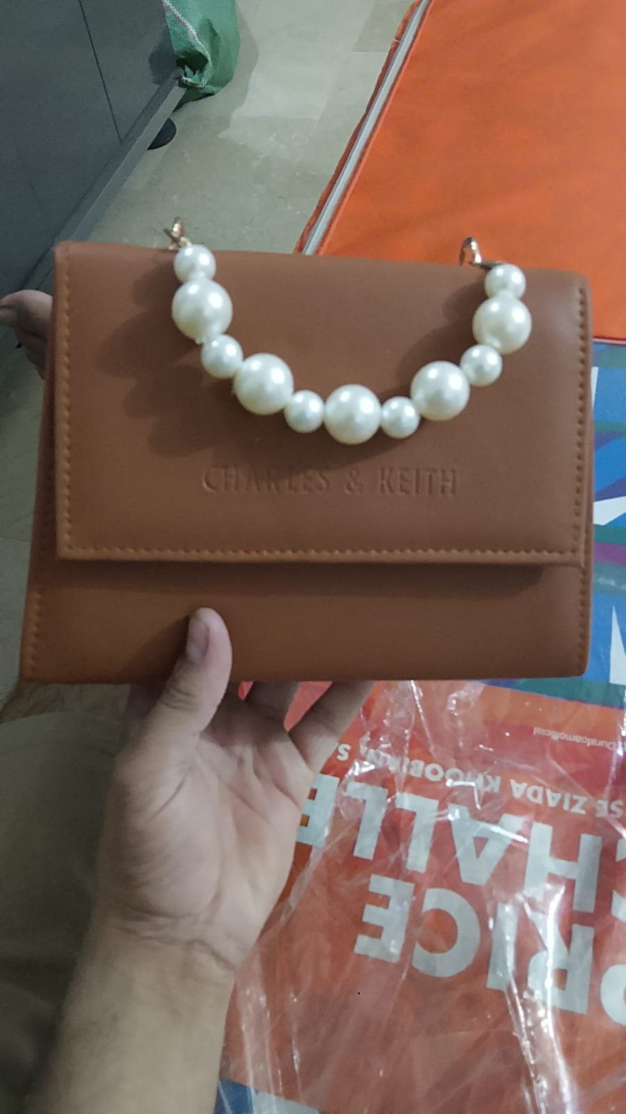 Pearl-Handle Clutch