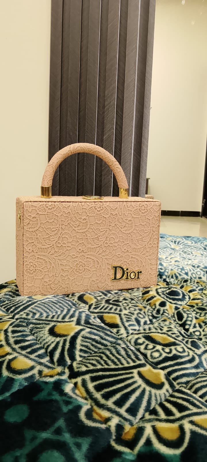 Beige Floral Box